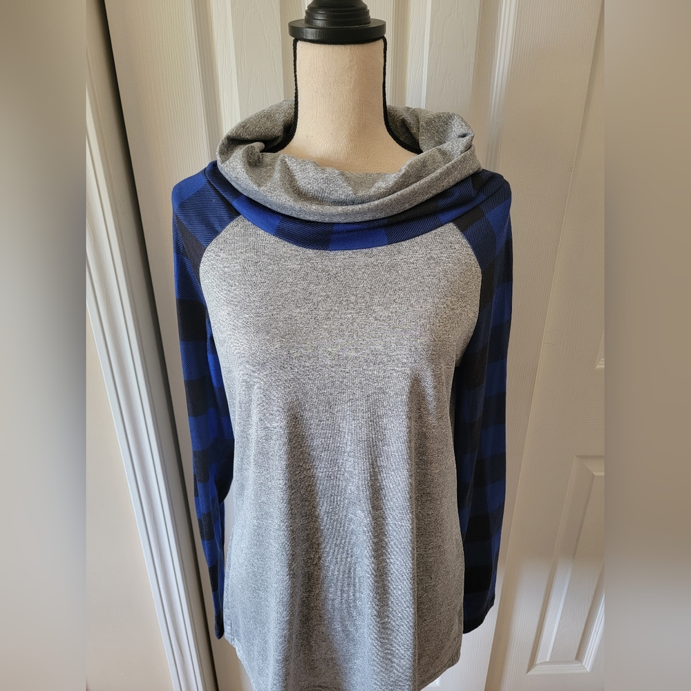 Flannel Pullover - Picture 3 of 5